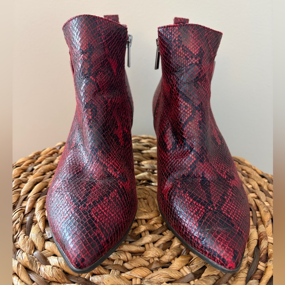 Anne Klein Red Patterned Ankle Booties
Size 8
Smoke free home